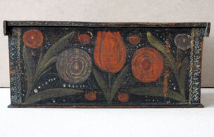 Schatulle mit Blumenmalerei aus dem 18. Jh.jpg